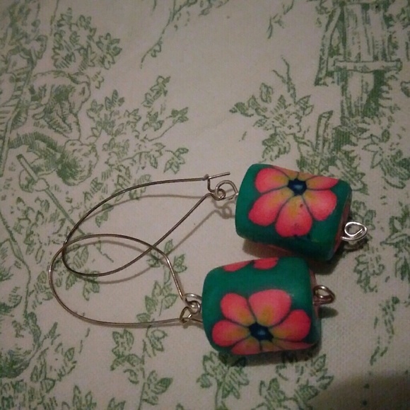 Earrings - Picture 2 of 2